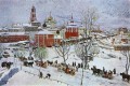 En Sergiyev Posad 1911 Konstantin Yuon escenas de la ciudad del paisaje urbano